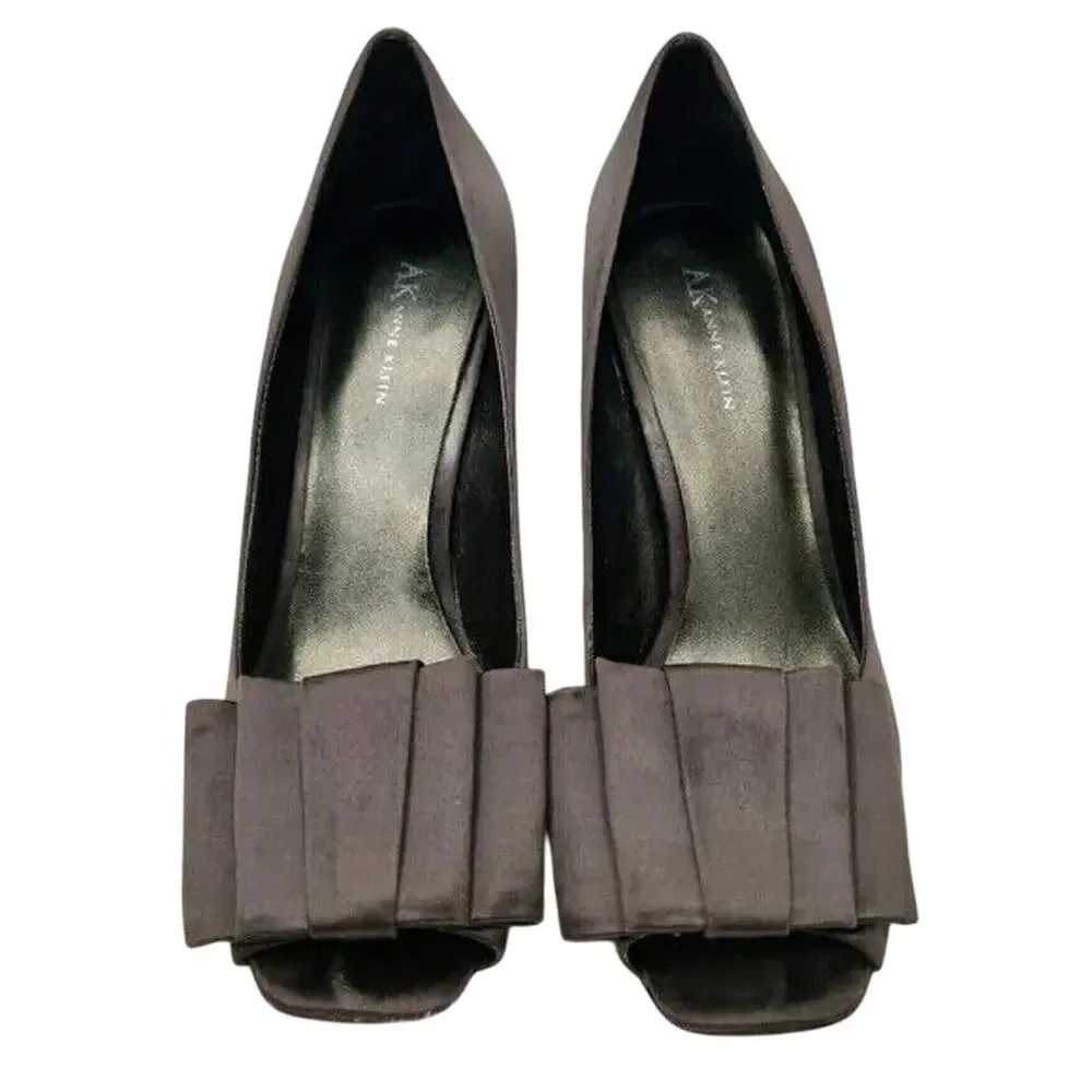 Gray Peep Toe pump sz 9 by Anne Klein